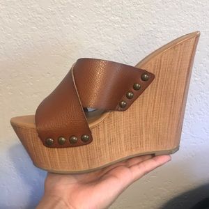 Platform brown wedges